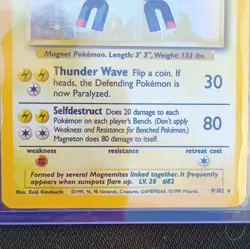 Pokemon Magneton 9/102 Base Set Holo Rare WOTC 1999 EN 60HP Pokemon TCG - Image 3