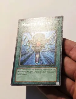Yugioh Monster Reborn LOB-118 Ultra Rare LP - Image 4