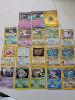 Pokemon TCG WOTC Vintage 18-Card Holo/Foil Lot -HP/Damaged - Image 1