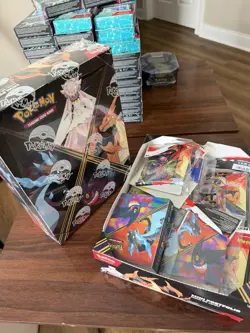 Pokemon Mega Evolution Phantasmal Flames Mini Portfolio Display Sealed - Image 3