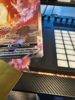 Charizard VMAX SWSH261 SWSH: Sword & Shield Promo Cards Holo - Image 4