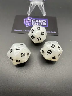 3X Magic The Gathering X Final Fantasy White Bundle Spindown D20 Die Dice - Image 1