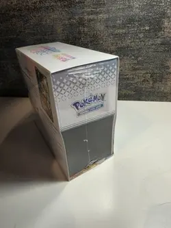 Prismatic Evolutions Pokemon Center Elite Trainer Box ETB - New Sealed W/ACRYLIC - Image 3
