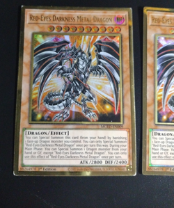 3x Red-Eyes Darkness Metal Dragon MGED-EN009 Premium Gold Rare 1st Ed SP - Image 2