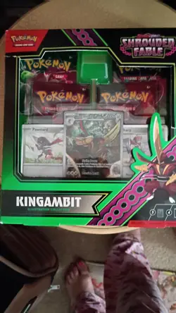 Pokemon TCG Shrouded Fable Kingambit Illustration Collection BRAND NEW Pokemon - Image 1