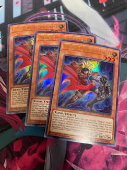 YUGIOH - MAGICAL MUSKETEER CASPAR X3 - ULTRA RARE - DUOV - 1ST ED - NM - Image 1