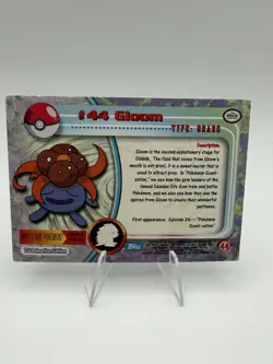 Pokemon Topps Chrome Gloom #44 Rainbow Holo - Image 3