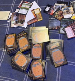 Lot Of 665 + Magic the gathering cards - Image 1