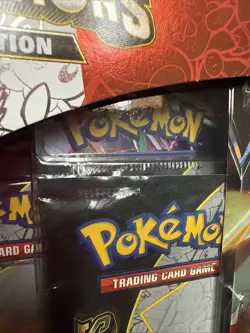 Pokemon TCG Celebrations Collection Lance's Charizard V Box 820650101625 - Image 3