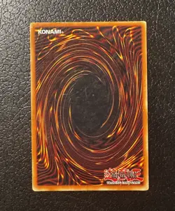 YuGiOh Red-Eyes Black Dragon SDJ-001 Vintage Ultra Rare MP - Image 2