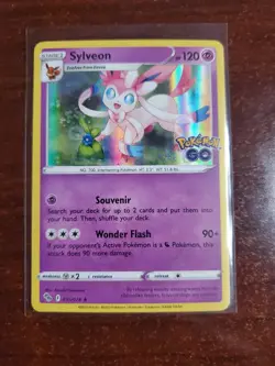 Sylveon 035/078 Pokemon Go Holo Pokemon Card - NM - Image 1