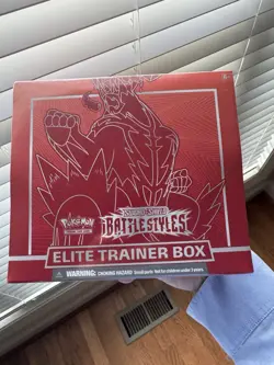 Pokemon Sword and Shield Battle Styles Elite Trainer Box Card Game TEAR IN WRAP 820650808357 - Image 1