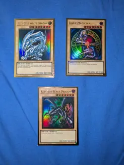 Yu-Gi-Oh Dark Magician Blue Eyes Red Eyes Gold Rare Card MAGO-EN001-003 NM - Image 1
