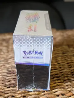 ETB POKEMON Coffret Dresseur d'Elite Evolutions Prismatiques EV8.5 FR 🇫🇷 - Image 2