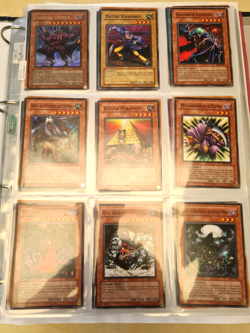 YuGiOh Deck Folie Zombie 28 CARTES NEUVE de 2002 Introuvable - Image 1