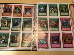 YuGiOh Deck Folie Zombie 28 CARTES NEUVE de 2002 Introuvable - Image 2