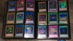 Yu-Gi-Oh! JOBLOT CLEAROUT. 900 COMMONS, 100 HOLOS, GOOD DEAL - Image 5