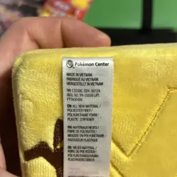 Pokemon Center Pikachu plush deck box, yellow, Pokemon TCG, magnetic closure - Image 3
