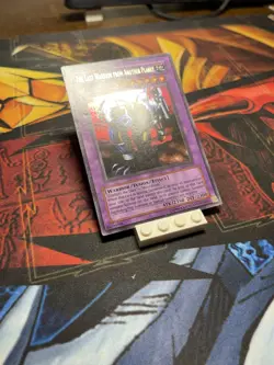 Yu-Gi-Oh! The Last Warrior from Another Planet LON-077 ** Ultra Rare ** - Image 2