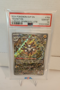 2024 POKEMON SVP SURGING SPARKS POKEMON CENTER ETB PROMO #159 MAGNETON PSA 10 - Image 1
