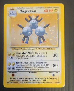 Pokemon TCG Magneton 9/102 Base Set Holo Rare Unlimited English 1999 60 HP - Image 1