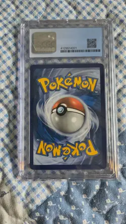 Pokemon Umbreon Gold Star Holo 17/17 Celebrations 25th Anniversary CGC 9.5 - Image 2