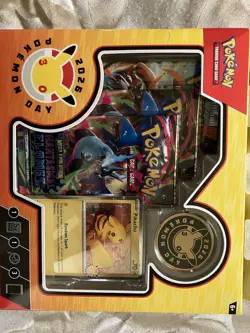 Pokemon TCG Prismatic Evolutions Binder + Journey Together Booster Bundle - Image 4