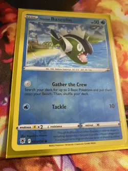 Hisuian Basculin - 043/189 - Reverse Holo - Astral Radiance - NM Pokemon Card - Image 1