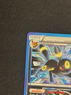 Umbreon 64/116 Plasma Freeze Holo Rare Pokemon - Image 2