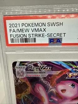 2021 Pokemon Mew VMAX (Alternate Art Secret) 269/264 Swsh08: Fusion Strike Holo - Image 5