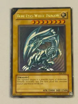 Yugioh Blue-Eyes White Dragon SDK-001 - Damaged - Image 1