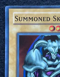 Yugioh Summoned Skull DB1-EN142 Super Rare NM - Image 2