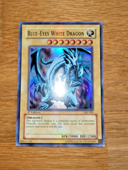 Yugioh Blue Eyes White Dragon SKE-001 Super Rare 1st Edition English - Image 1