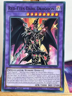 Rotaugiger Dunkler Dragoner RA02-EN021 Super Rare Englisch NM YUGIOH - Image 1