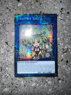 Yugioh TCG Traptrix Sera RA05-EN104 Starlight Rare Stamp Art 1st Edition EU NM-M - Image 3