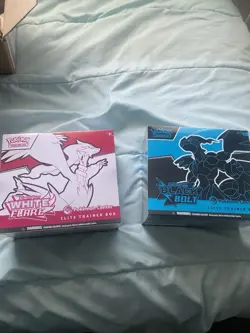 Pokemon Black Bolt & White Flare Pokemon Center Elite Trainer Box ETB IN HAND - Image 2