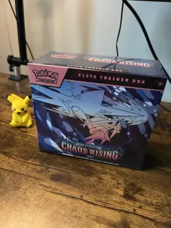 Elite Trainer Box Chaos Rising ME04 Pokemon TCG - Image 1