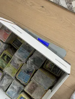 Modern Pokemon TCG Common/Uncommon MINT Lot 10kg (Approx. 5000 Cards) - Image 4