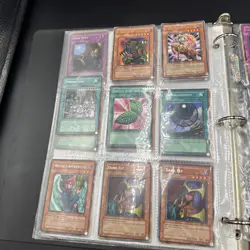 Yugioh Vintage Holo Lot - Image 4