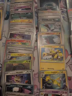 Lot Of 217 Pokemon Cards From Destined Rivals - Image 5