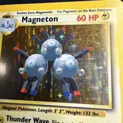 Magneton 009/102 Base Set Holo Pokemon - Image 2