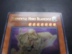 Yugioh - Elemental Hero Bladedge EEN-EN007 Ultimate Rare 1st Edition - Image 4