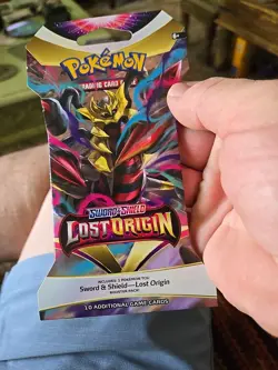 Pokemon "Lost Origin" 10-Card Sealed Sleeved Booster (Giratina) X1 - Image 2