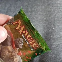 Magic: The Gathering Theros 15-Card Booster Pack by Wizards of the Coast - Image 3