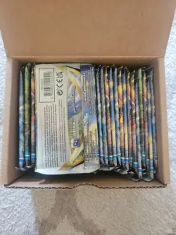 30x - Pokemon TCG Spanish Brilliant Stars/Astros Brillantes Booster Packs - Image 2