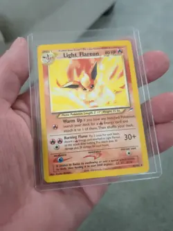 Pokemon Neo Destiny Light Flareon Card 46/105 - Image 1