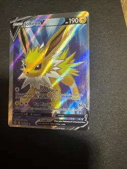 Pokemon TCG Holo Ultra Rare Full Art Jolteon V 177/203 Evolving Skies LP - Image 2