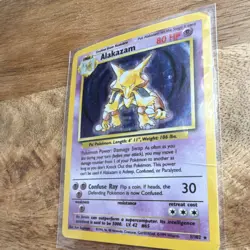 Pokemon Alakazam Base Set Holo Rare 1/102 1999 Wizards of the Coast - Image 3