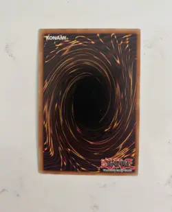 Yu-Gi-Oh! Dark Armed Dragon GLD2-EN031 Gold Series 2 Gold Rare Limited Edition - Image 3