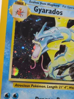 Pokemon TCG Gyarados 7/130 Base Set 2 Unlimited Holo WOTC VTG 2000 HP - Image 3